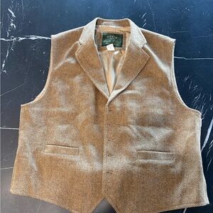 Orvis Tan Herringbone Wool Vest